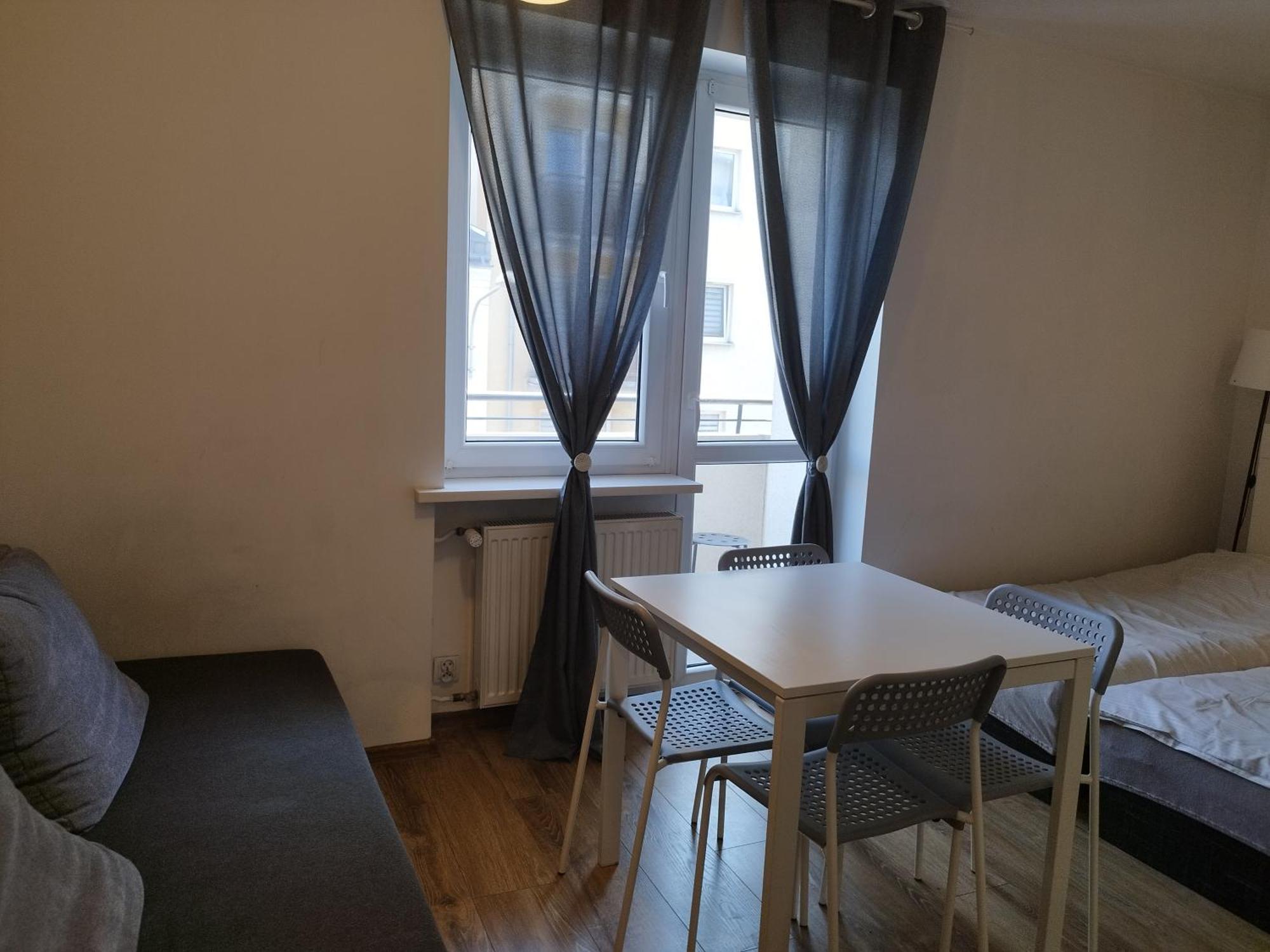 24h Self Check-in Polna Lotnisko Poznan